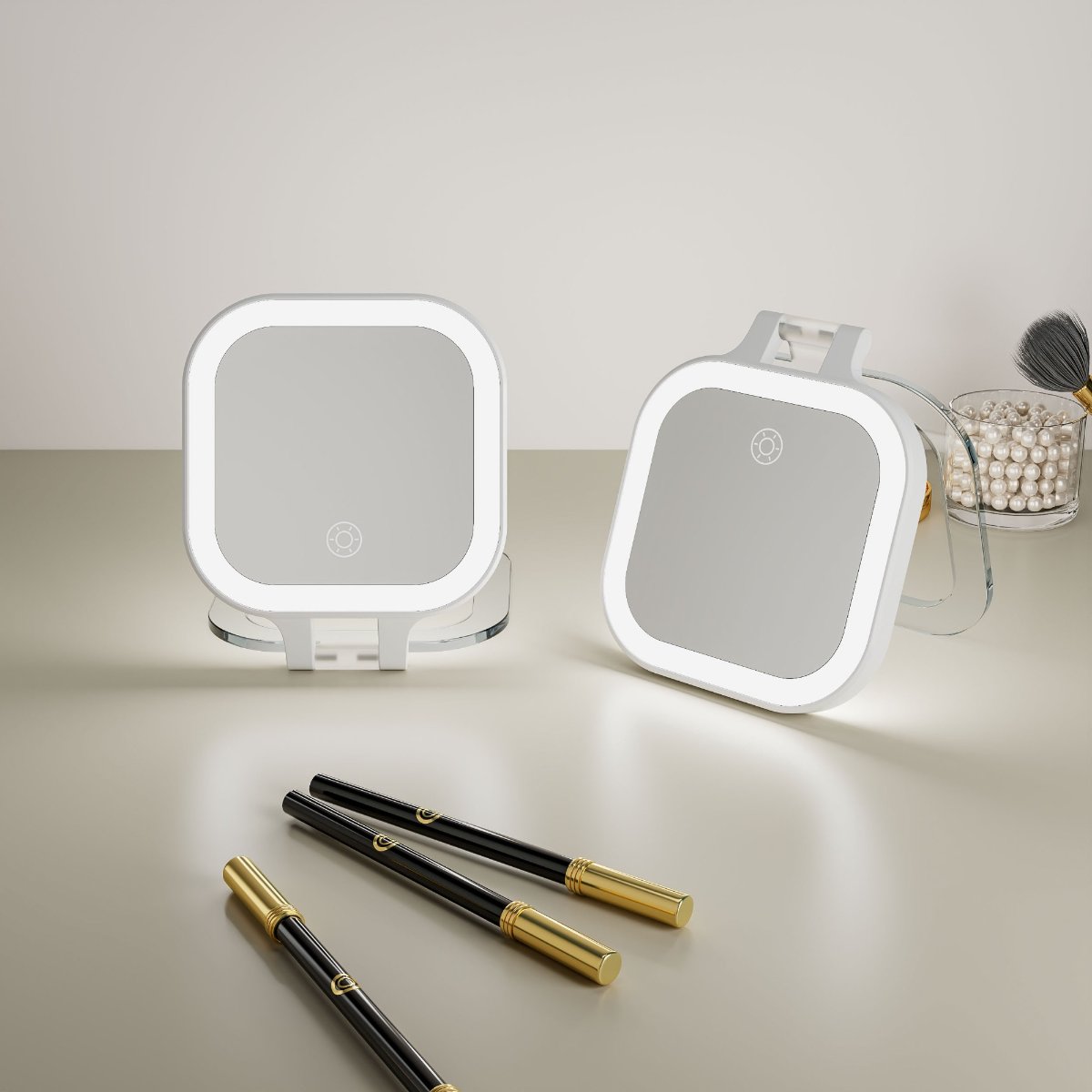 LED Pocket Mirrors for Beauty Salons in Los Angeles: A Bright Solution for Every Client