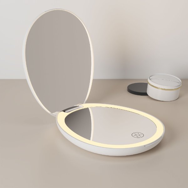 RM441 Small Led Compact Pocket Mirror